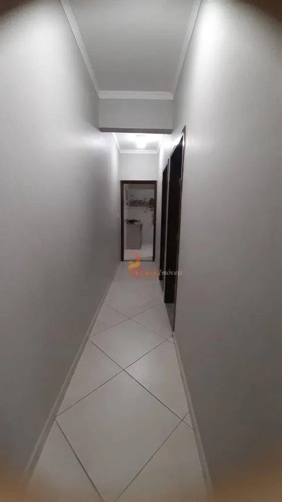 Casa, 3 quartos, 223 m² - Foto 3