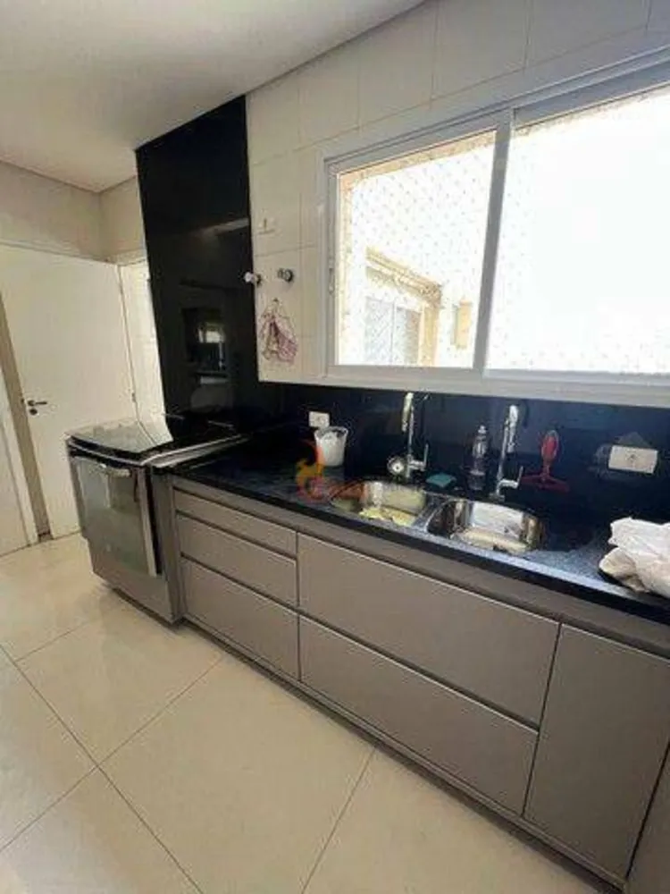 Apartamento, 3 quartos, 156 m² - Foto 4