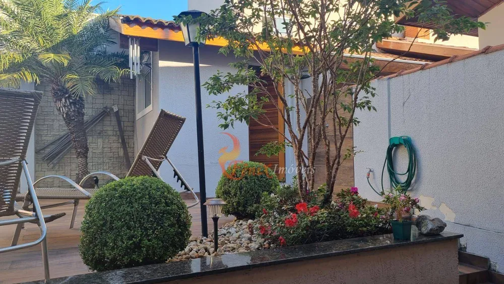 Sobrado, 3 quartos, 221 m² - Foto 1