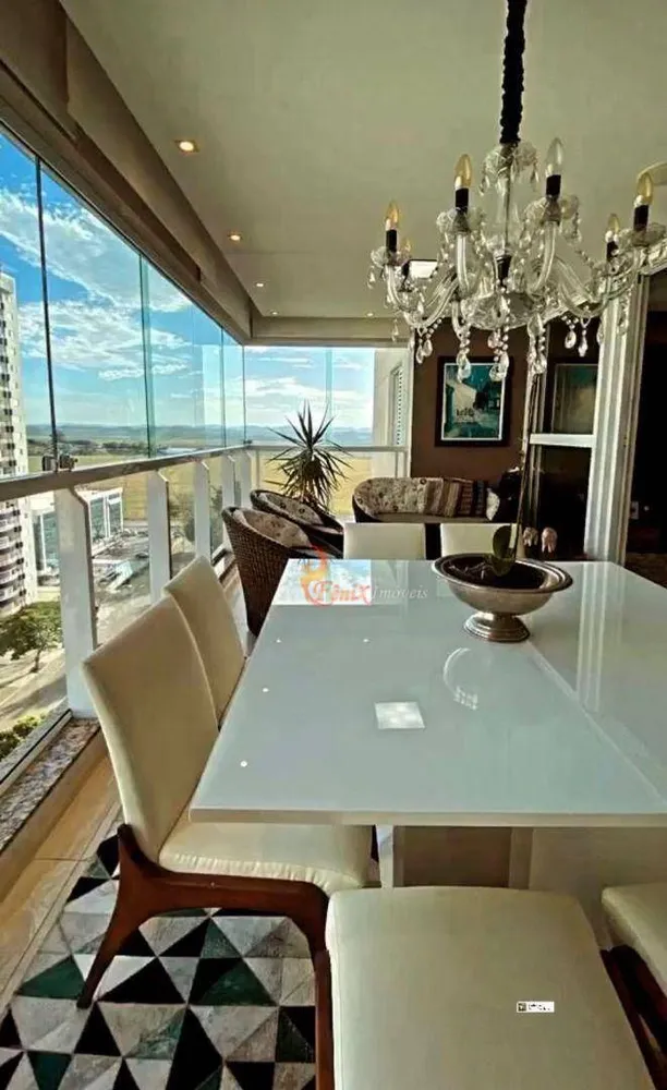 Apartamento, 3 quartos, 160 m² - Foto 1