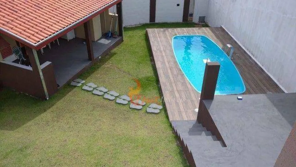 Sobrado, 3 quartos, 270 m² - Foto 1