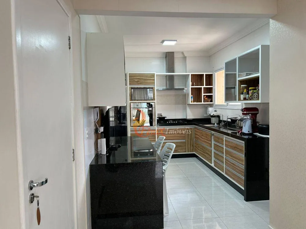 Apartamento, 3 quartos, 156 m² - Foto 2