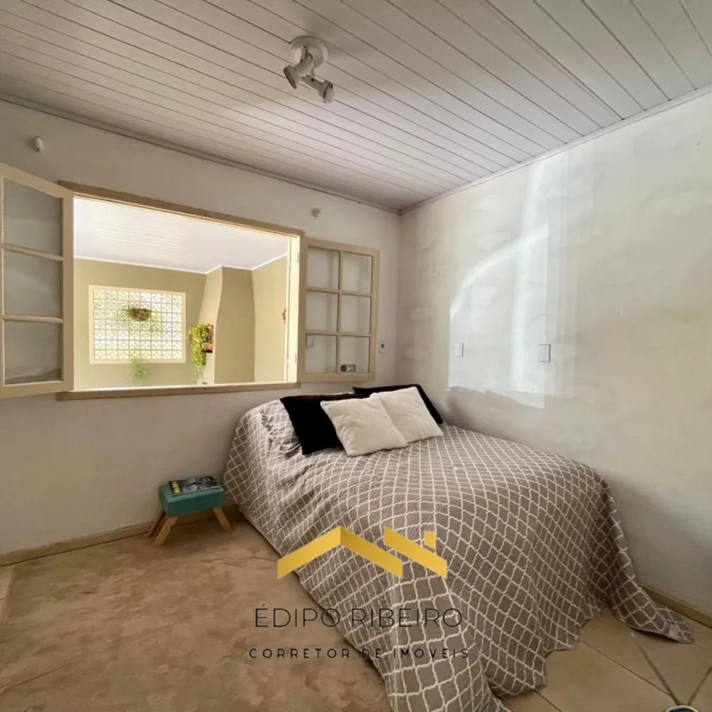 Casa, 3 quartos, 525 m² - Foto 1