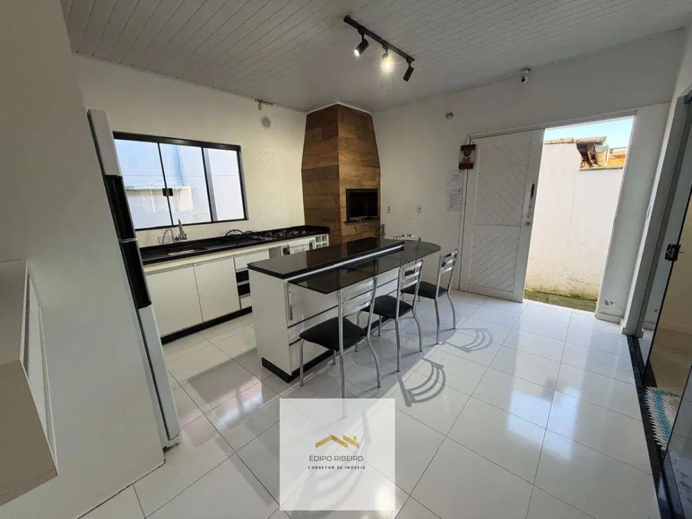 Casa, 3 quartos, 141 m² - Foto 4