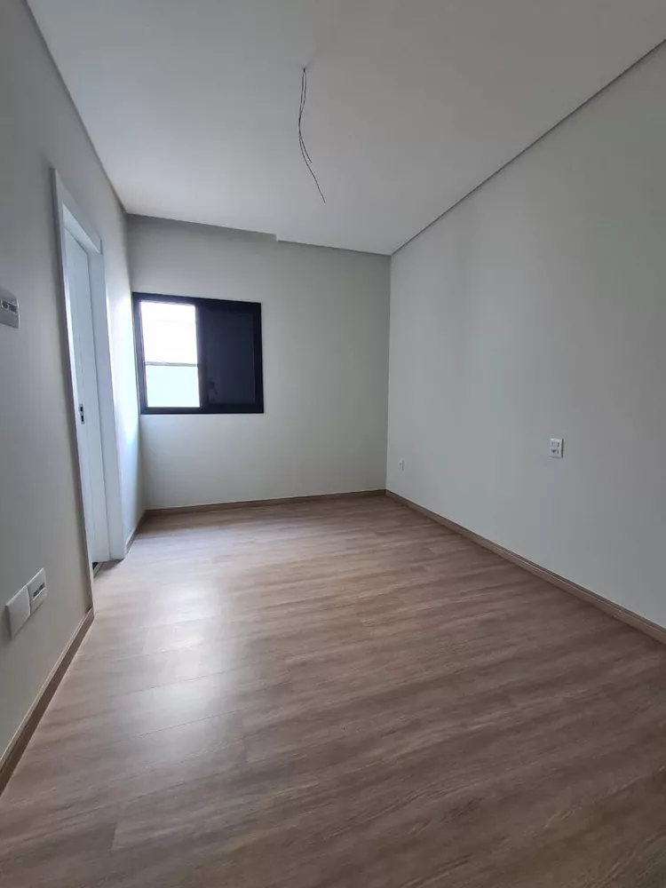 Casa à venda com 3 quartos, 178m² - Foto 9