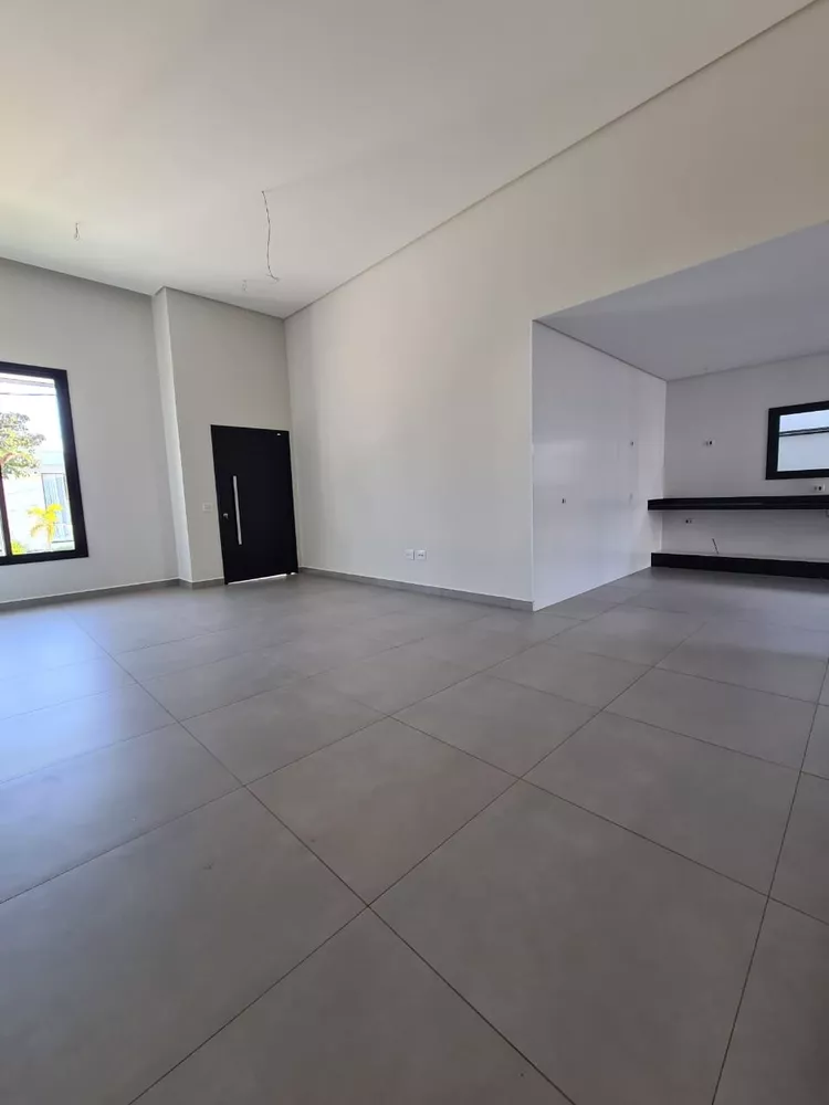 Casa à venda com 3 quartos, 178m² - Foto 3