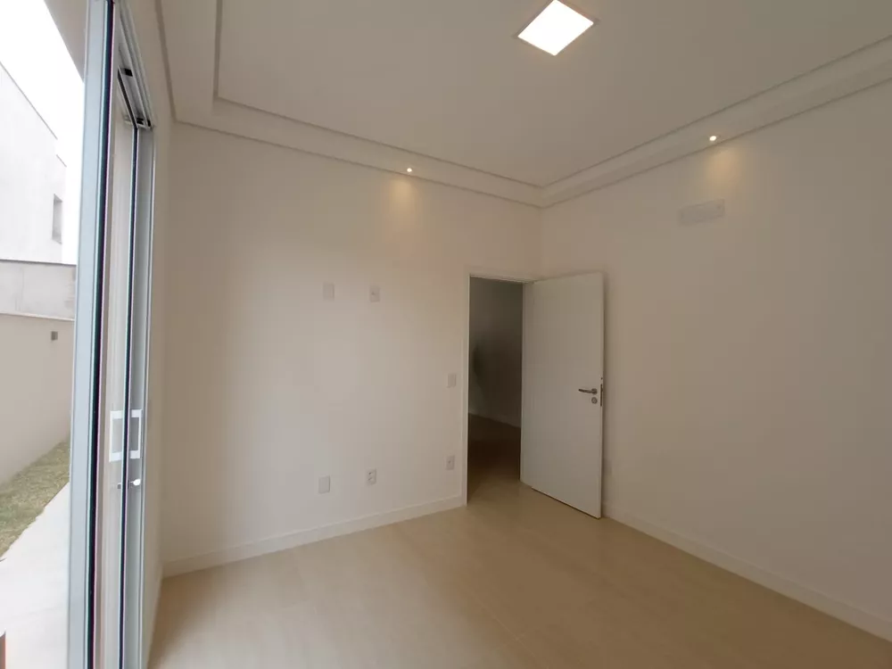 Casa, 3 quartos, 251 m² - Foto 4