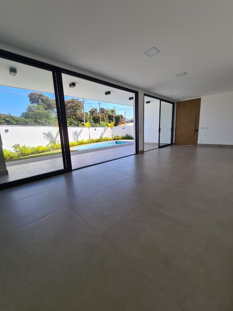 Sobrado, 4 quartos, 352 m² - Foto 1