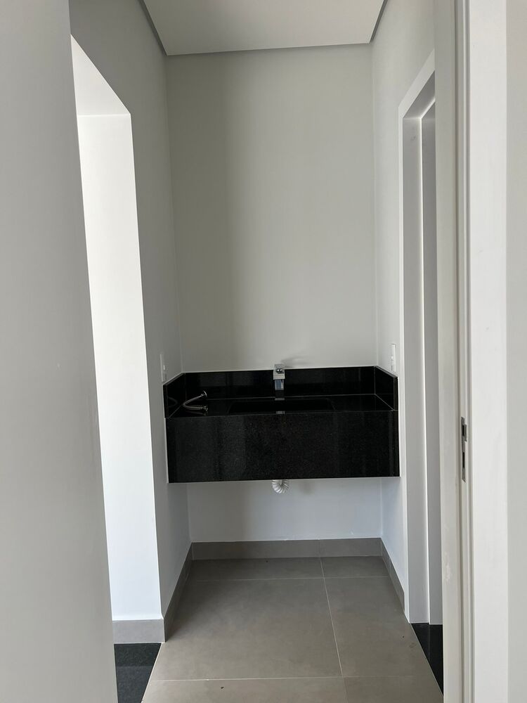 Sobrado à venda com 3 quartos, 300m² - Foto 17
