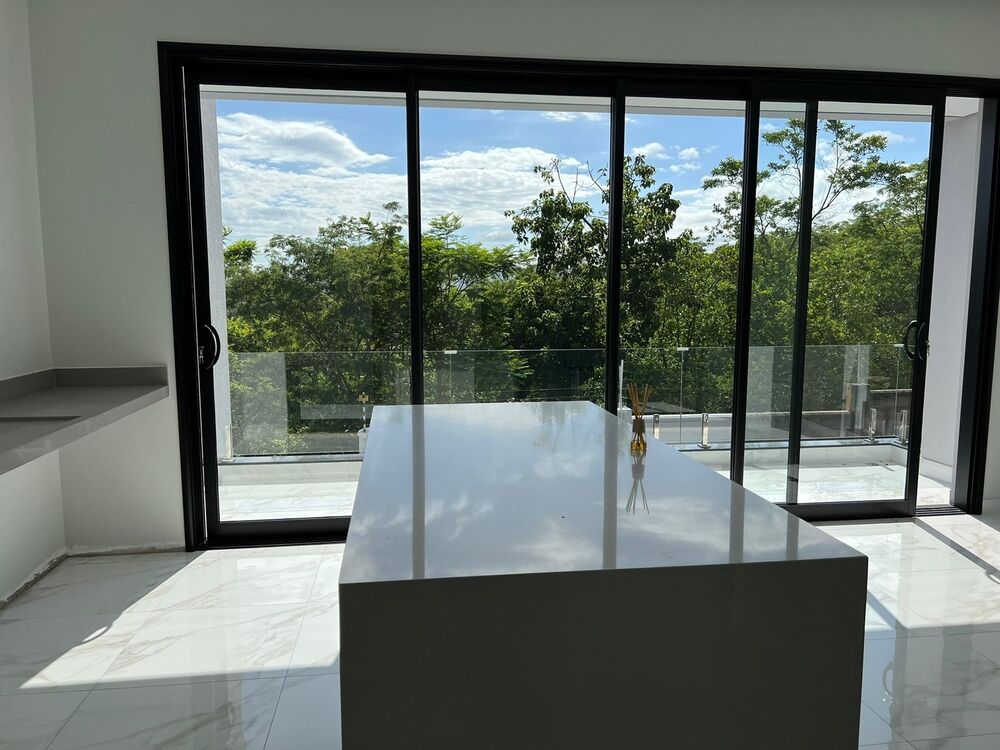 Sobrado à venda com 3 quartos, 300m² - Foto 4