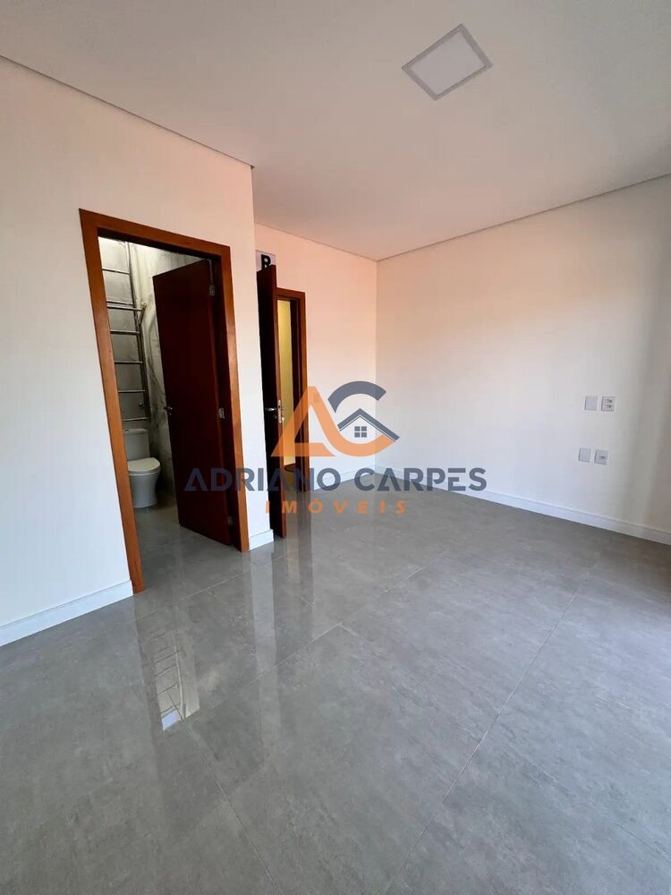 Casa à venda com 2 quartos, 120m² - Foto 7