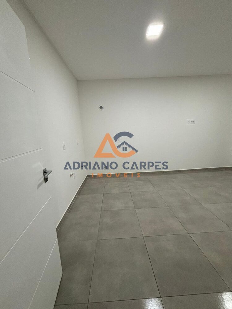 Apartamento à venda com 2 quartos, 65m² - Foto 4