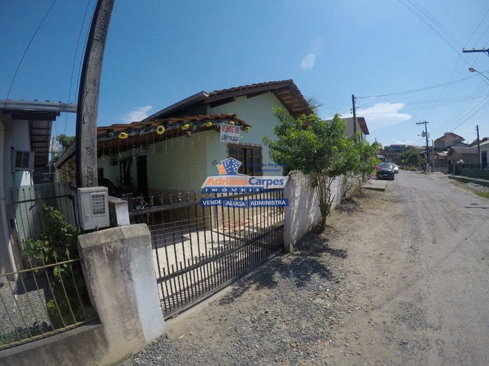 Casa à venda com 3 quartos, 271m² - Foto 8