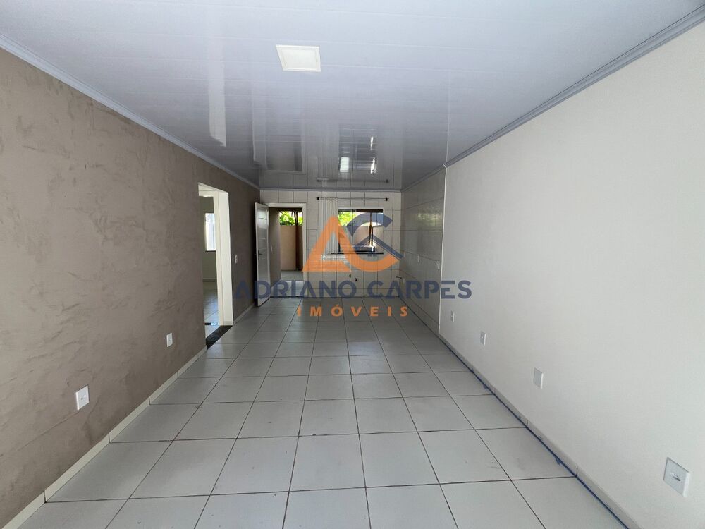 Casa à venda com 2 quartos, 62m² - Foto 6