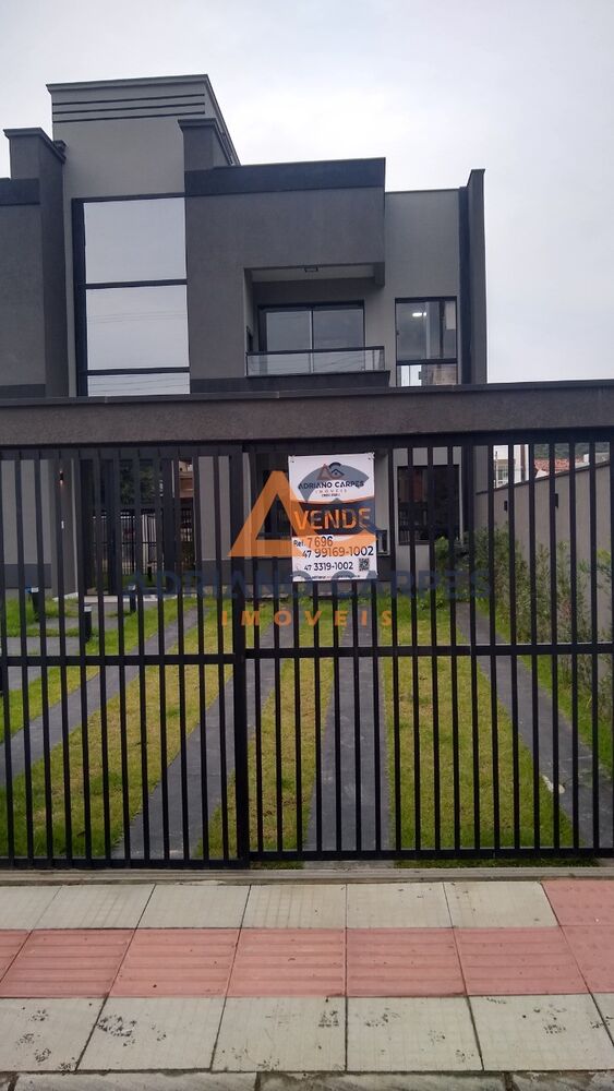 Apartamento à venda com 2 quartos, 85m² - Foto 1