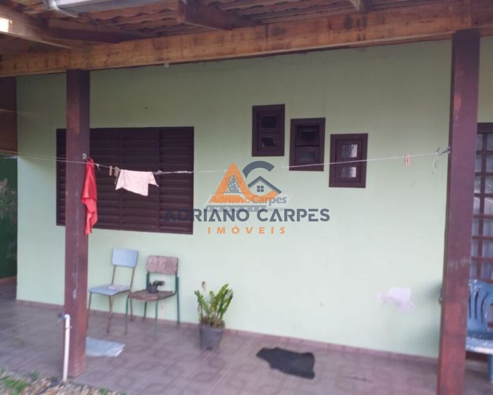 Casa à venda com 4 quartos, 120m² - Foto 2