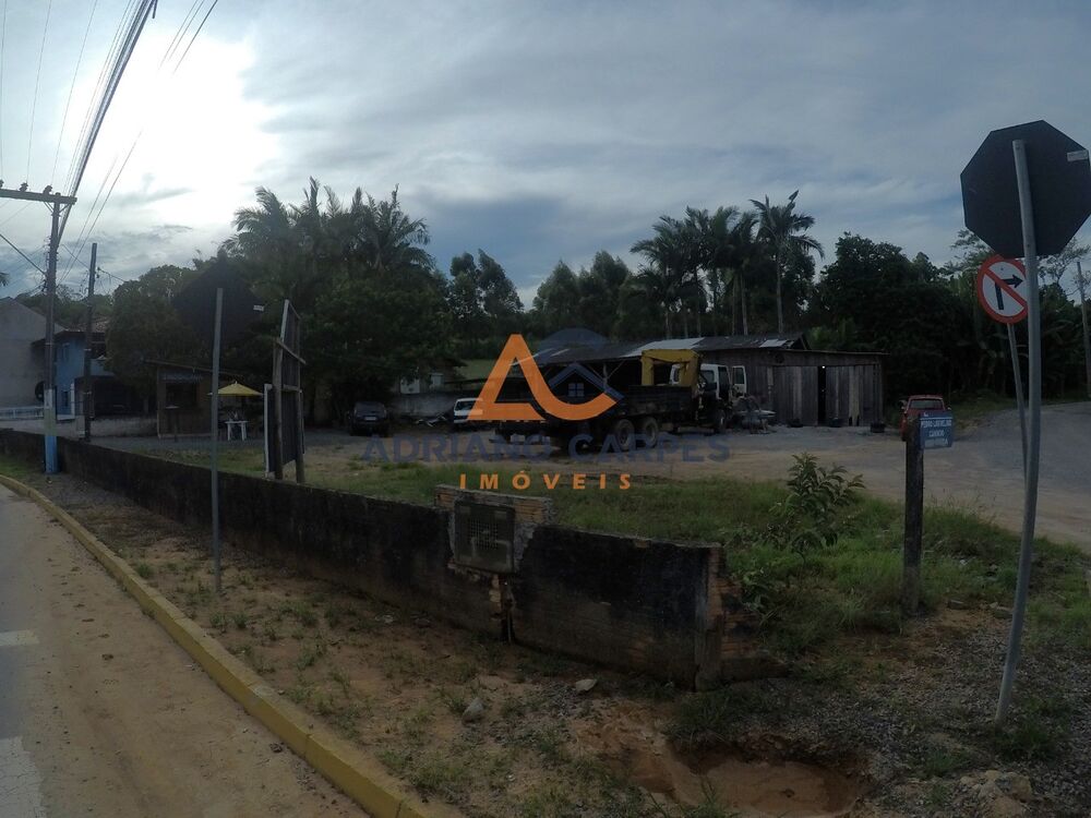 Terreno à venda, 840m² - Foto 1