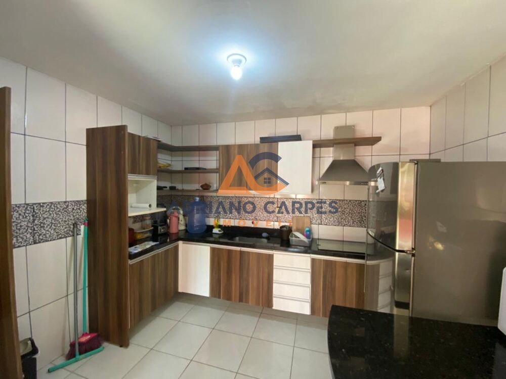 Casa à venda com 4 quartos, 248m² - Foto 3
