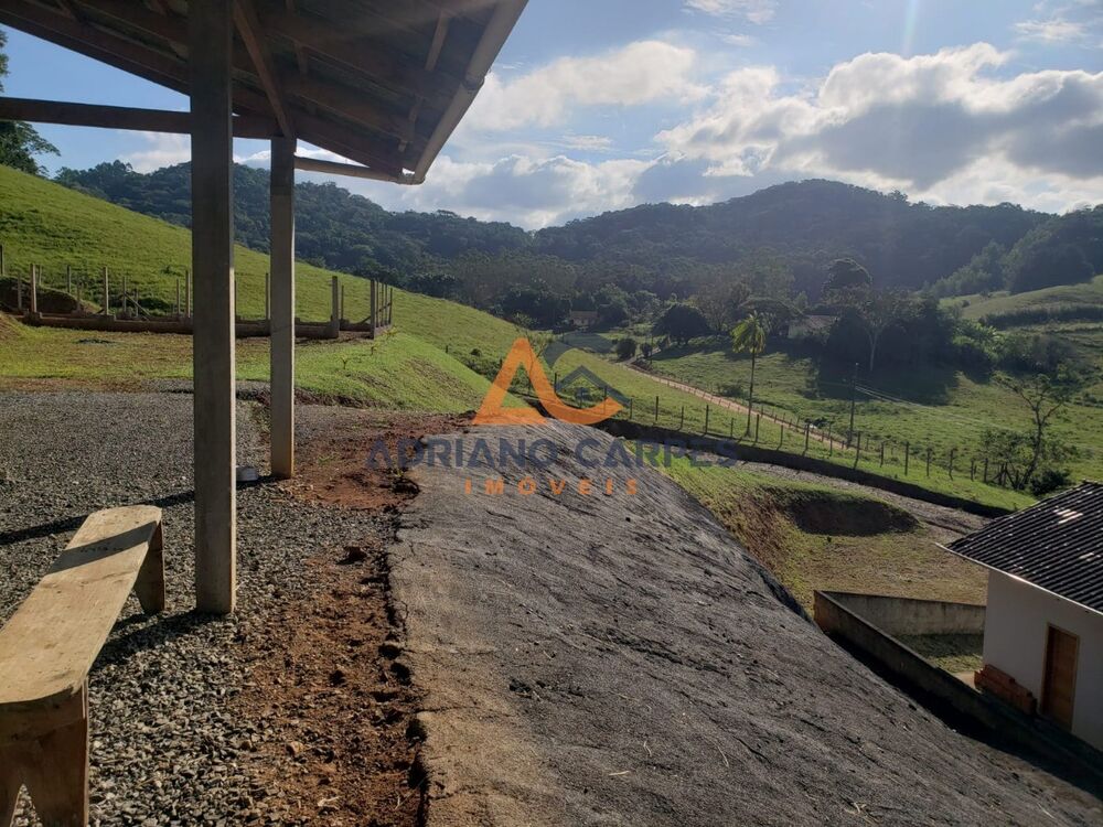 Chácara à venda com 3 quartos, 104m² - Foto 2