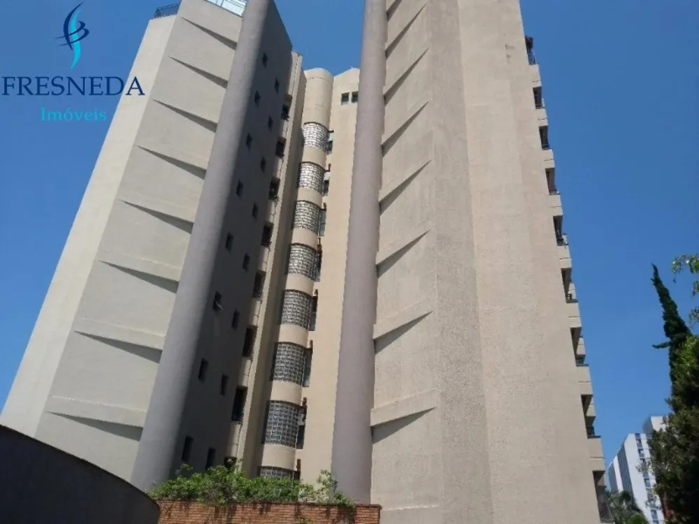 Apartamento, 3 quartos, 218 m² - Foto 1