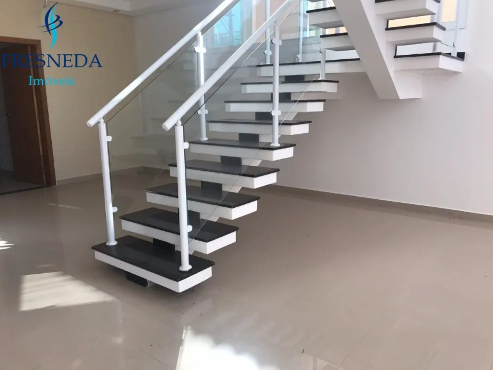 Sobrado, 4 quartos, 281 m² - Foto 2