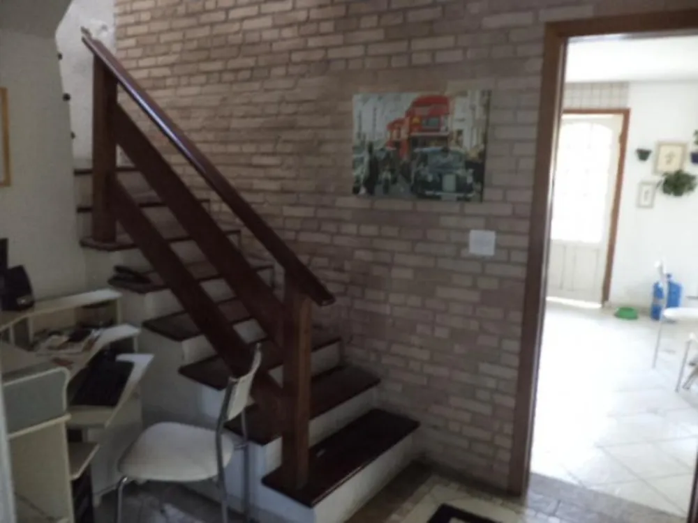 Sobrado, 4 quartos, 243 m² - Foto 2