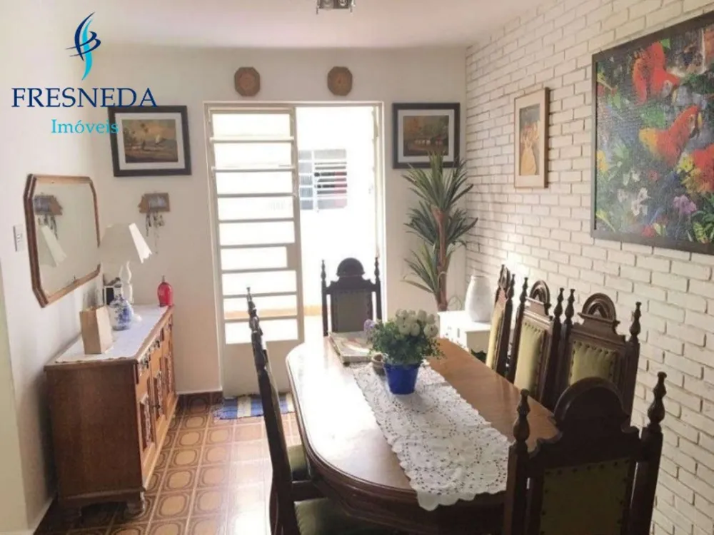 Casa, 3 quartos, 220 m² - Foto 1