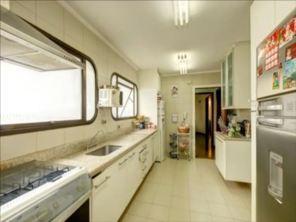 Apartamento, 3 quartos, 200 m² - Foto 1
