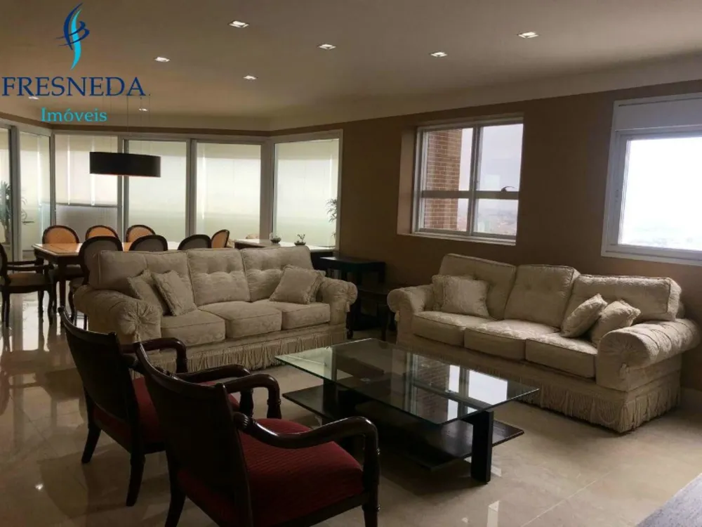 Apartamento, 3 quartos, 200 m² - Foto 1