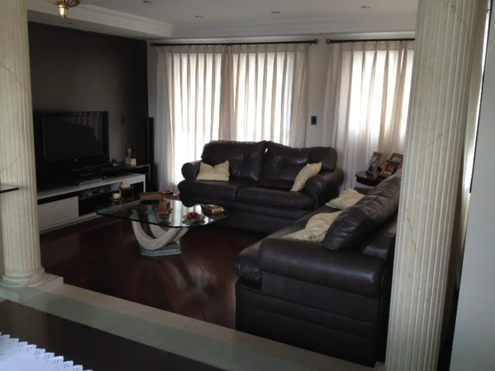 Apartamento, 3 quartos, 140 m² - Foto 2