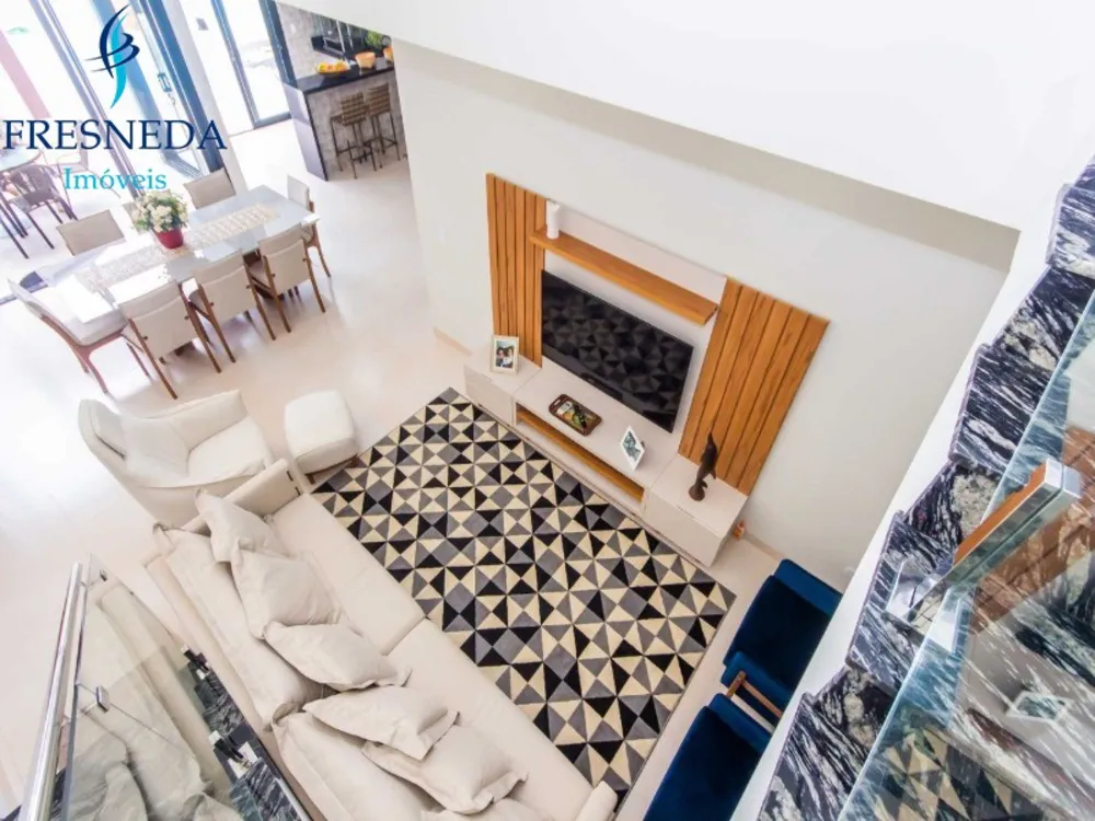 Sobrado, 4 quartos, 238 m² - Foto 1