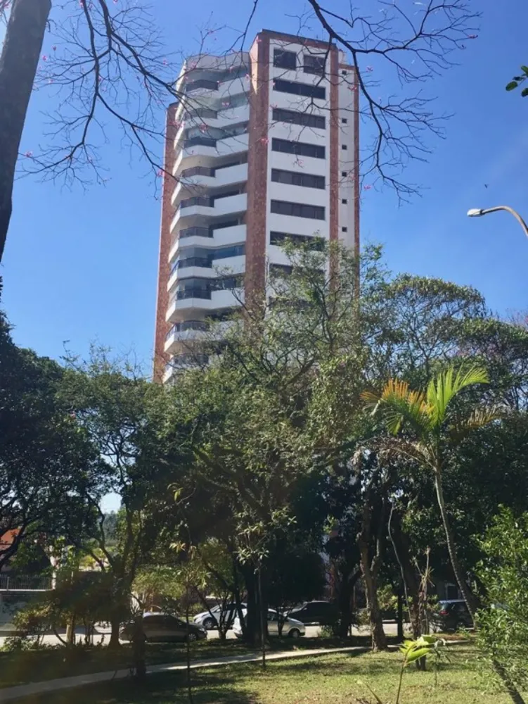 Apartamento, 3 quartos, 270 m² - Foto 2