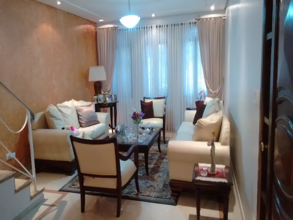 Sobrado, 3 quartos, 250 m² - Foto 1