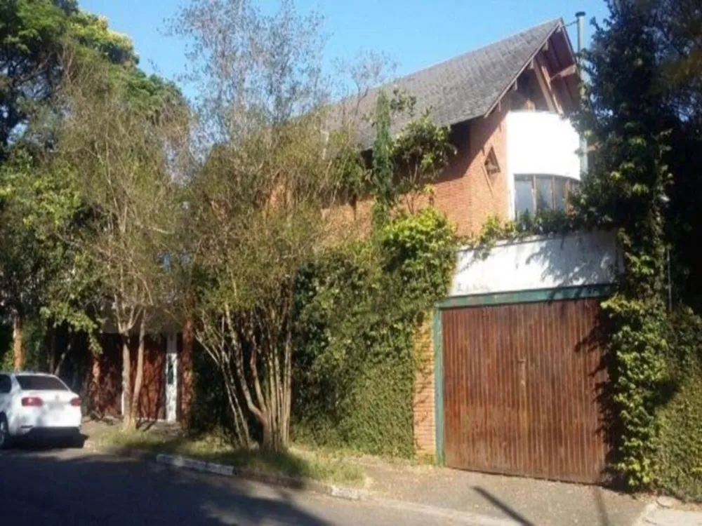 Sobrado, 8 quartos, 527 m² - Foto 1
