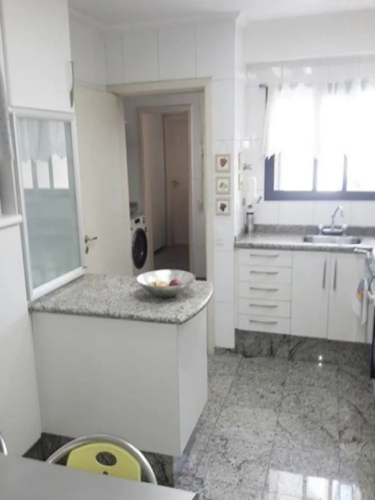 Apartamento, 3 quartos, 140 m² - Foto 2