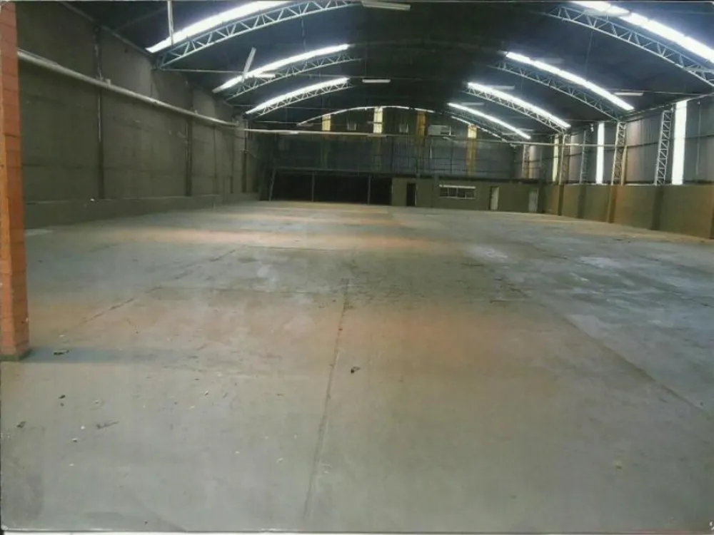Depósito-Galpão, 4500 m² - Foto 1