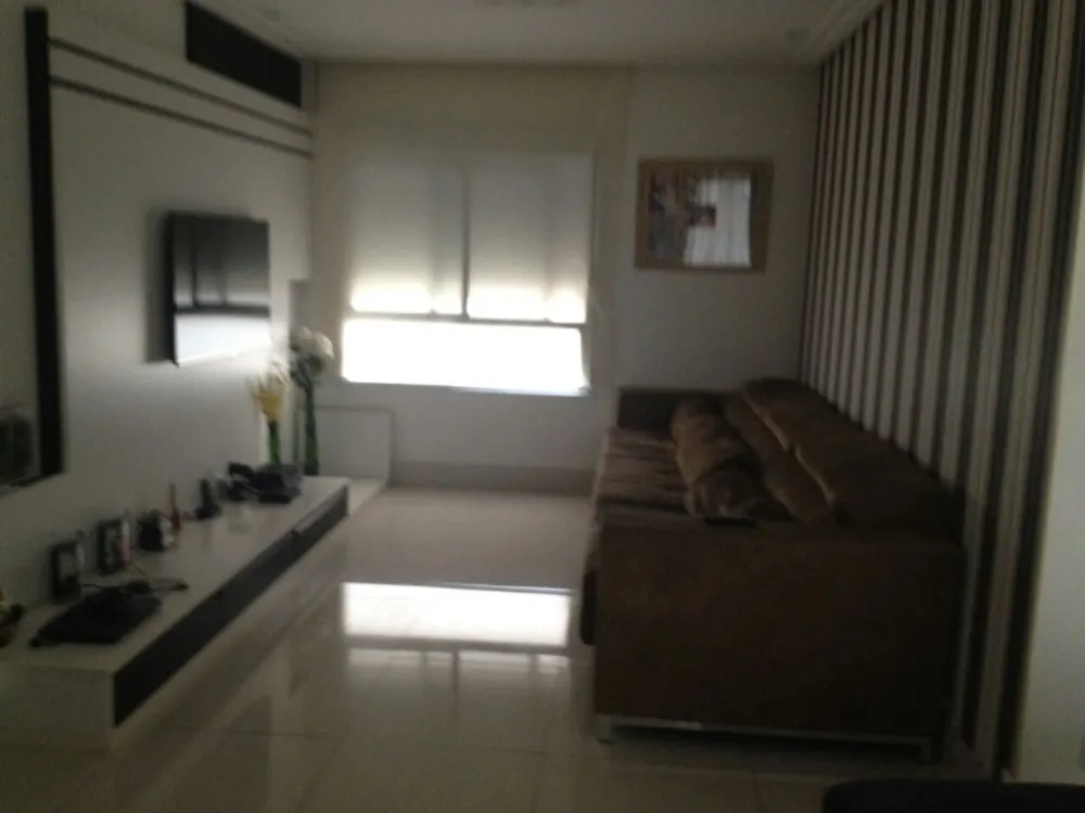 Apartamento, 3 quartos, 227 m² - Foto 2