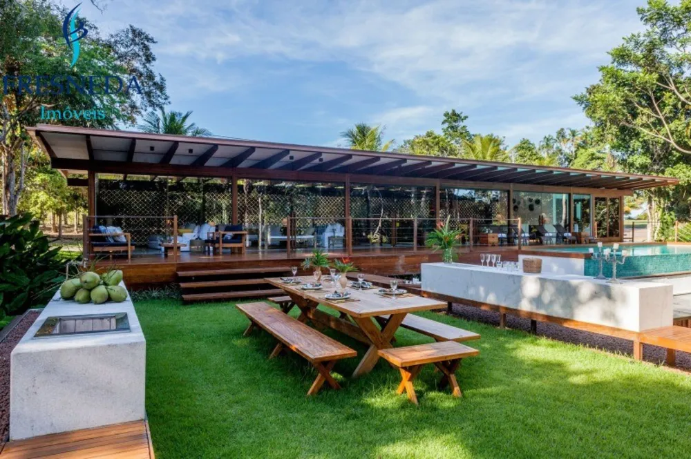 Casa, 4 quartos, 220 m² - Foto 1