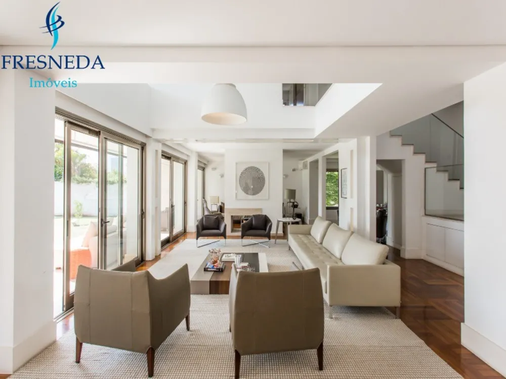 Sobrado, 3 quartos, 388 m² - Foto 2