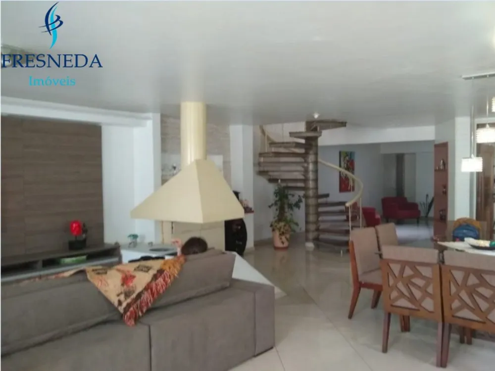 Sobrado, 3 quartos, 300 m² - Foto 1