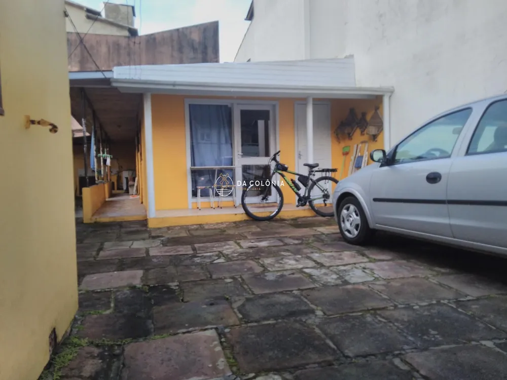 Casa, 6 quartos, 190 m² - Foto 1
