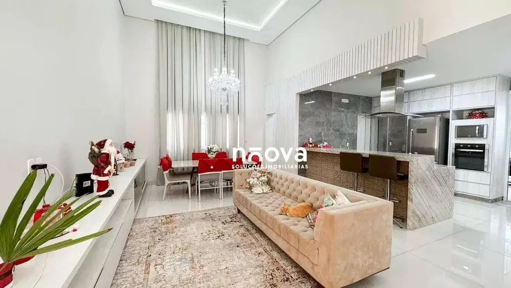Casa, 4 quartos, 232 m² - Foto 1