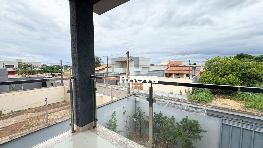 Sobrado, 4 quartos, 330 m² - Foto 2