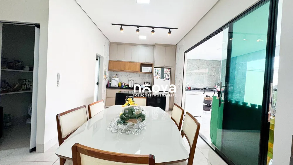 Casa, 3 quartos, 180 m² - Foto 4