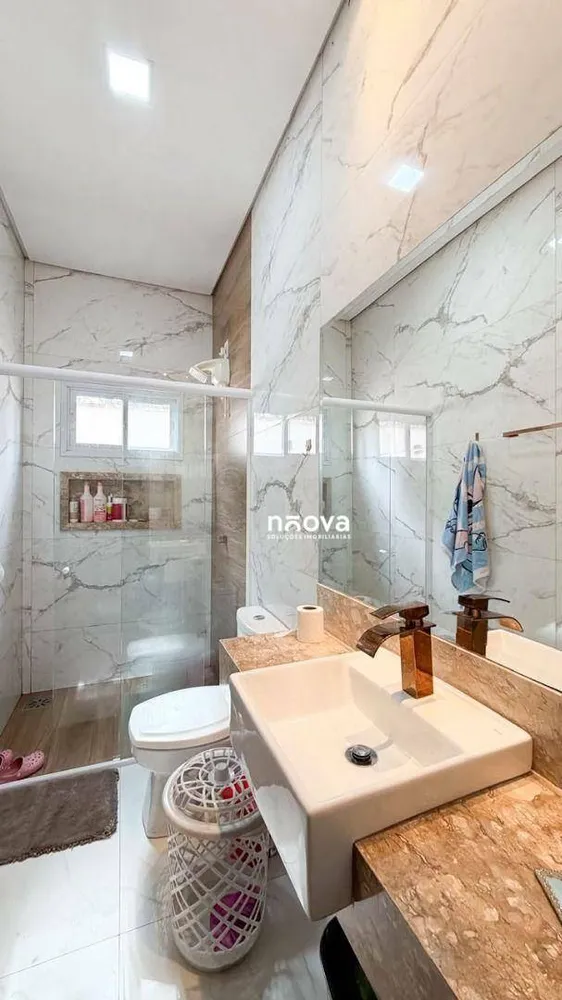 Casa, 4 quartos, 168 m² - Foto 1
