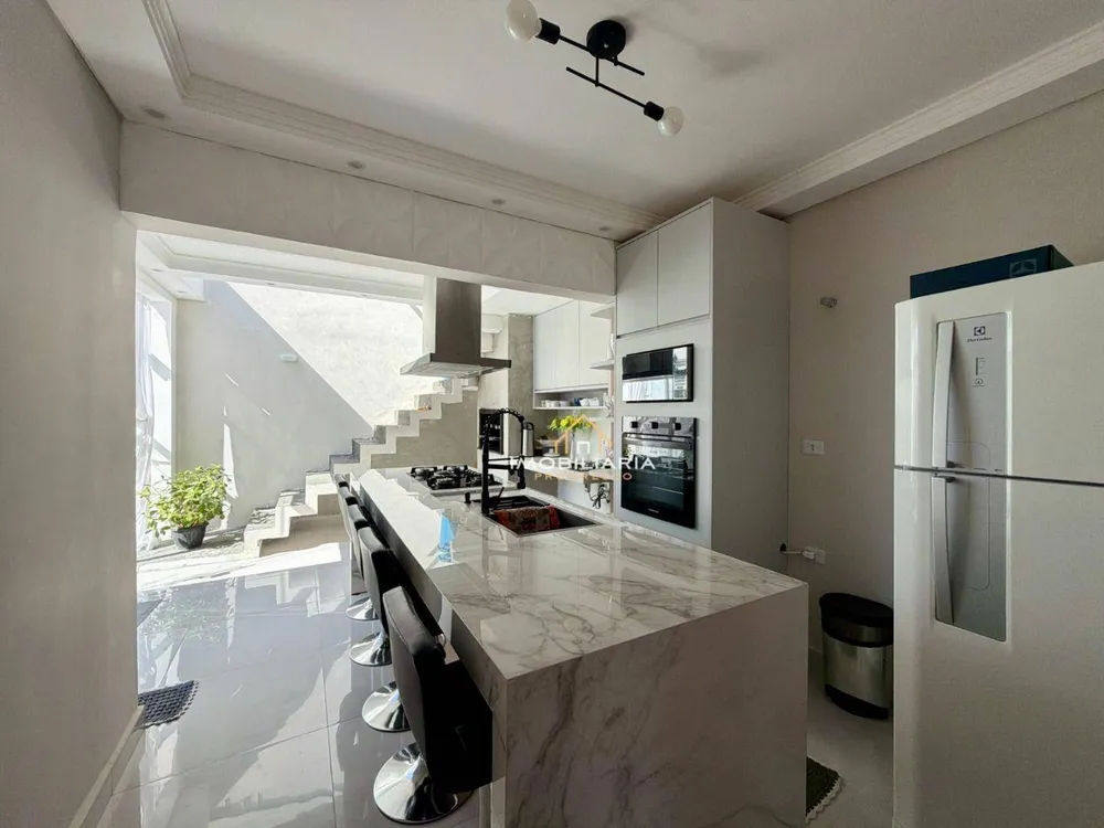 Casa, 3 quartos, 104 m² - Foto 1