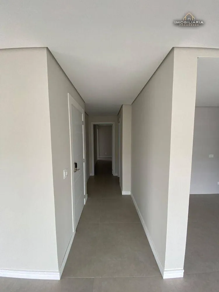 Apartamento, 3 quartos, 136 m² - Foto 4