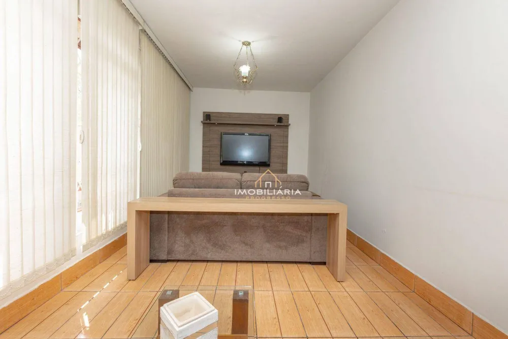 Casa, 3 quartos, 230 m² - Foto 2