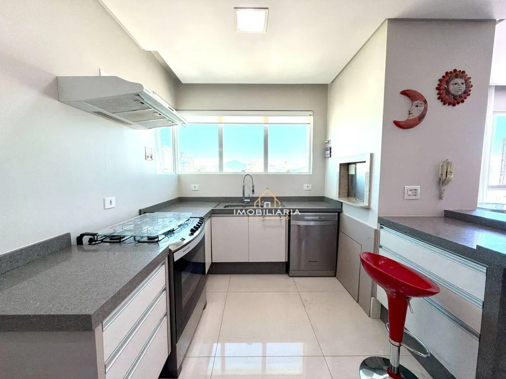 Apartamento, 3 quartos, 130 m² - Foto 1