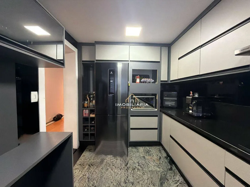 Sobrado, 3 quartos, 270 m² - Foto 3